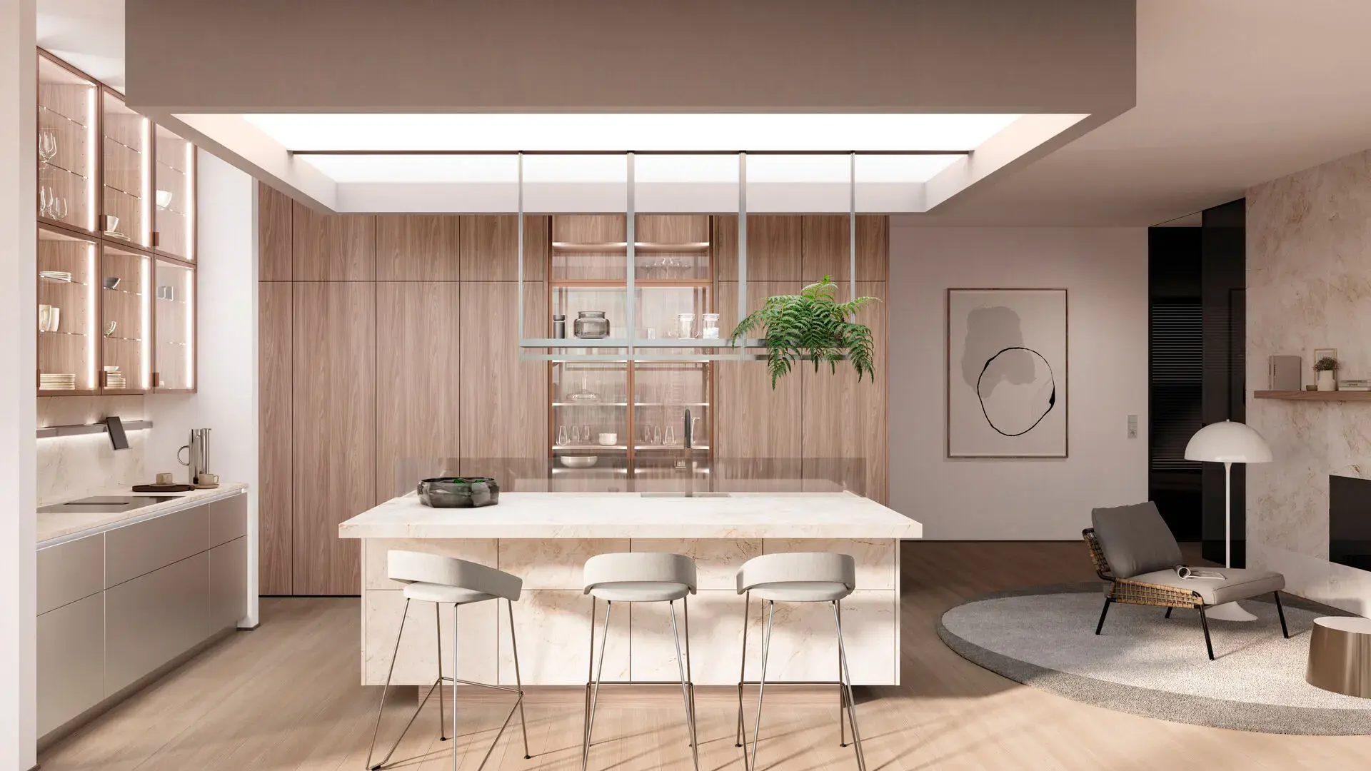 Moderne Küche mit großflächigen Holzfronten, heller Kücheninsel in Steinoptik und beleuchteten Glasvitrinen